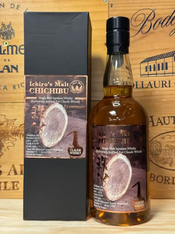 Chichibu Ichiro's Malt Le Centenaire – Le Cask 3738, een zeldzame single cask botteling ter ere van 100 jaar Frans-Japanse diplomatie. Gelimiteerd, met rijke tonen van rijp fruit, kruiden en eiken, gepresenteerd in een exclusieve fles met artistiek label.