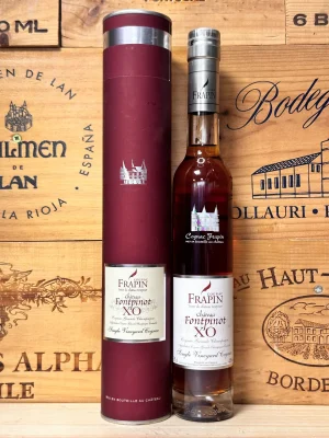 Exclusieve Frapin XO Château Fontpinot cognacfles uit de Grande Champagne, 20 jaar gerijpt, met luxe etiket en diepe amberkleur.