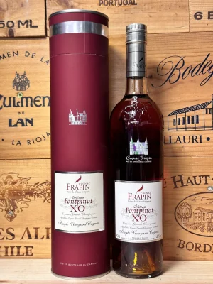 Fles Frapin XO Château Fontpinot – luxe single estate cognac uit de Grande Champagne met diepe amberkleur en elegante presentatie.