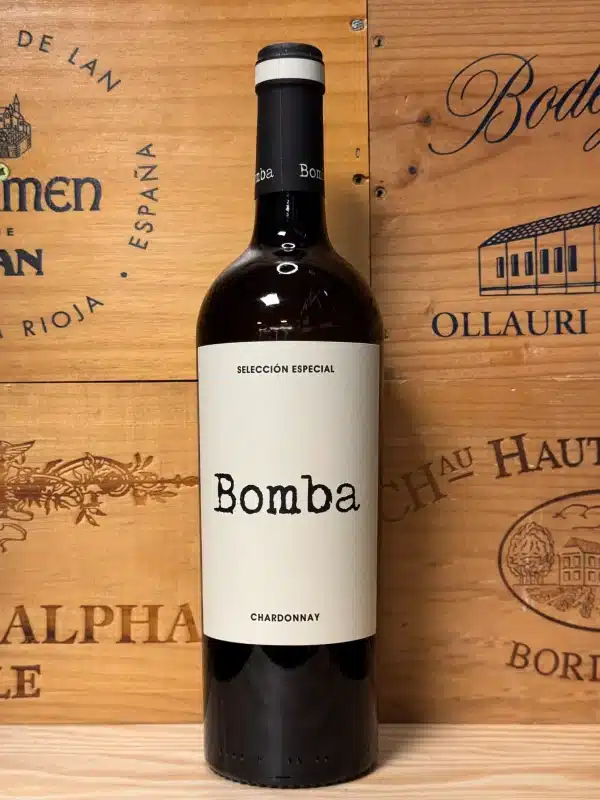 Fles Bomba Chardonnay – Spaanse witte wijn met tropisch fruit, lichte houttoets en moderne uitstraling.