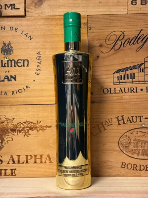Gouden metallic fles Au Vodka Green Watermelon met luxe uitstraling en frisse smaak van sappige watermeloen, perfect voor zomerse cocktails.