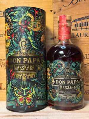 Fles Don Papa Masskara – kleurrijke Filipijnse rum met aroma’s van citrus, honing en chilipeper