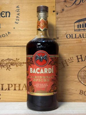 Fles Bacardi Caribbean Spiced – tropische rum met kokosbloesem, kruiden en vanille, perfect voor mixen of puur drinken