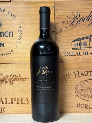 Fles J. Lohr Signature Cabernet Sauvignon – exclusieve rode wijn uit Paso Robles met diepe smaken en luxe uitstraling.