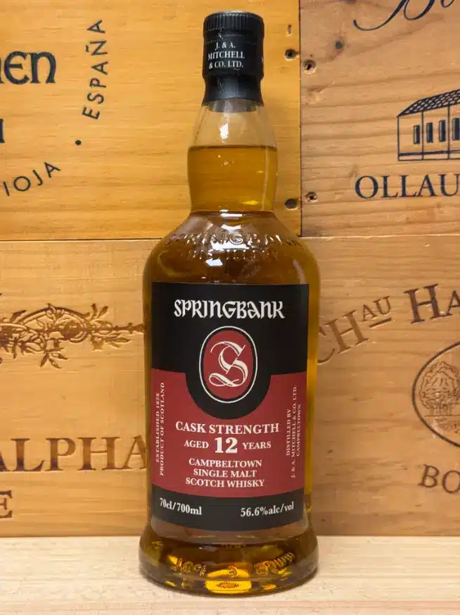 Fles Springbank 12 Jaar Cask Strength 56,6% Campbeltown single malt whisky.