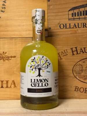 Fles DMC Limoncello uit Peize – frisse ambachtelijke limoncello uit Drenthe