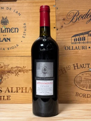 Fles Conte di Campiano Appassimento – Italiaanse rode wijn uit Puglia met rijpe kersen, kruiden en fluweelzachte structuur.