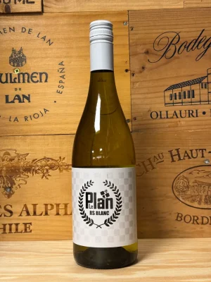Fles Le Plan Vermeersch RS Blanc met lichtgele kleur en groene reflectie, witte Rhône-wijn van Grenache Blanc en Marsanne