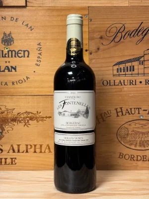 Fles Château Les Fontenelles Bergerac Rouge met granaatrode kleur en aroma’s van pruimen, cassis en kruidige tonen