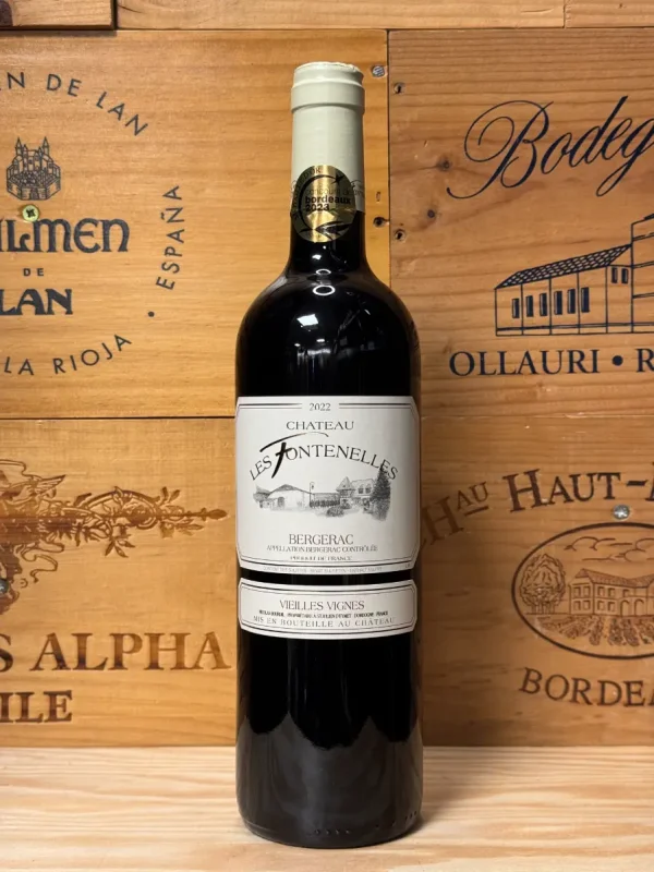 Fles Château Les Fontenelles Bergerac Rouge met granaatrode kleur en aroma’s van pruimen, cassis en kruidige tonen