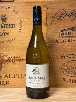 Fles Paul Mas Sauvignon Blanc witte wijn met lichtgele kleur en frisse uitstraling