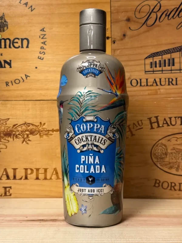 Fles Coppa Cocktails Piña Colada – kant-en-klare cocktail met kokos, ananas, room, witte rum en vodka, 700 ml