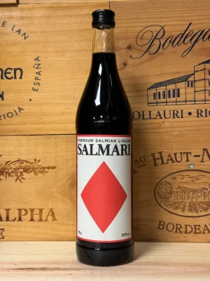 Fles Salmari Premium Salmiak Liquor – krachtige Finse salmiaklikeur met 25% alcohol, diep zwart en intens van smaak