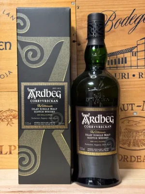 Fles Ardbeg Corryvreckan single malt whisky met diepe rook, kruiden, espresso en Franse eikinvloed