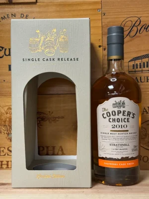 Cooper’s Choice Strathmill 2010 11 jaar single malt whisky met Sauternes cask finish, gelimiteerd tot 306 flessen, 55,5% alcohol.