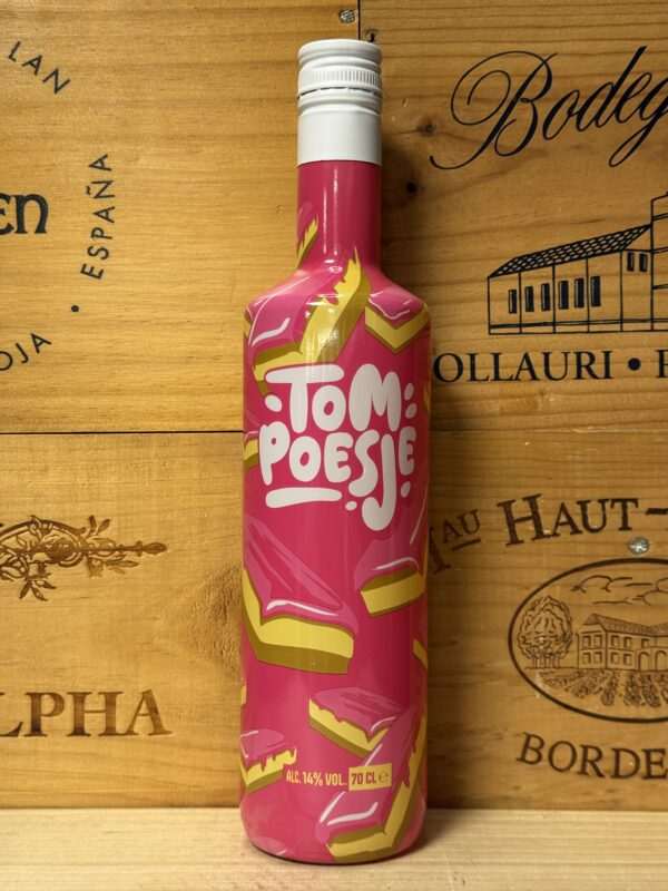 Fles Tompoesje Shot likorette 70 cl, roze dessertshot met tompouce‑smaak en 14% alcohol.