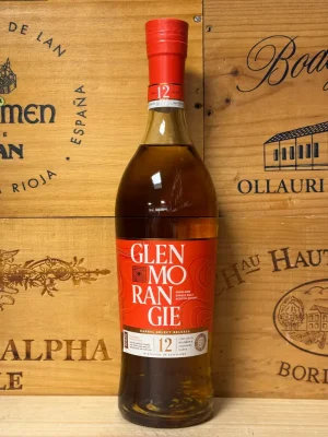 Fles Glenmorangie Calvados Cask Finish – fruitige single malt whisky met aroma’s van appel, peer, jasmijn en zachte vanille.