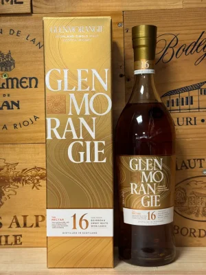 Fles Glenmorangie The Nectar 16 Years – single malt whisky met desserttonen van witte chocolade, gebak en honing