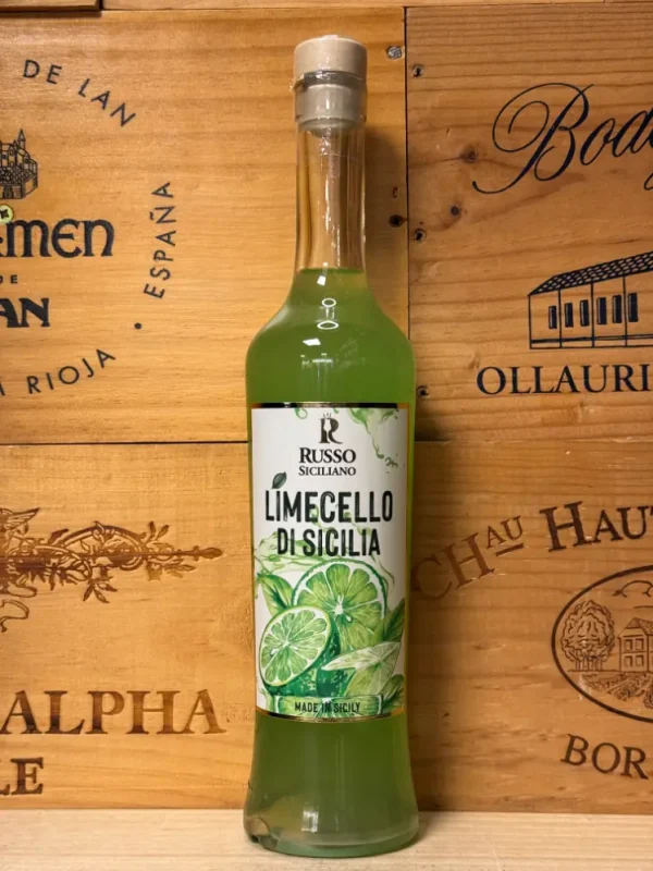 Fles Russo Limecello di Sicilia – frisse lime likeur uit Sicilië met intense limoensmaak en elegante uitstraling