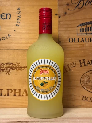 Fles Strega Limoncello 28% – Authentieke Italiaanse citroenlikeur met rijke, frisse smaak en traditionele infusie van citroenschillen.