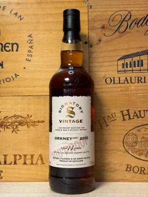Fles Signatory Vintage Orkney 2010 14 jaar – 100 Proof – 57,1%, island single malt whisky met rook, zilt en honingtonen.