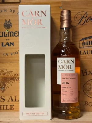 Fles Carn Mor Strathmill 7 jaar Sherry Butt 2023 – limited edition Speyside single malt whisky met rijke sherrytonen.
