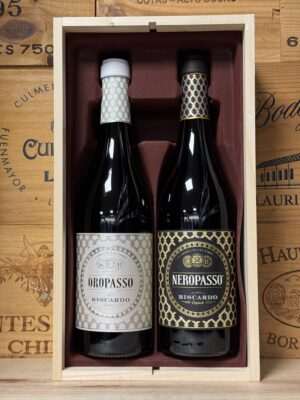 2 vaks houten wijnkist met Biscardo Neropasso en Oropasso – luxe Italiaanse wijnset van Slijterij Wijnhuis van den Bos.