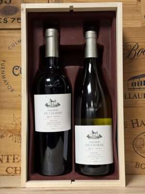 2 vaks houten wijnkist met Philibert Du Charme Cabernet Merlot en Chardonnay – luxe Franse wijnset van Slijterij Wijnhuis van den Bos.