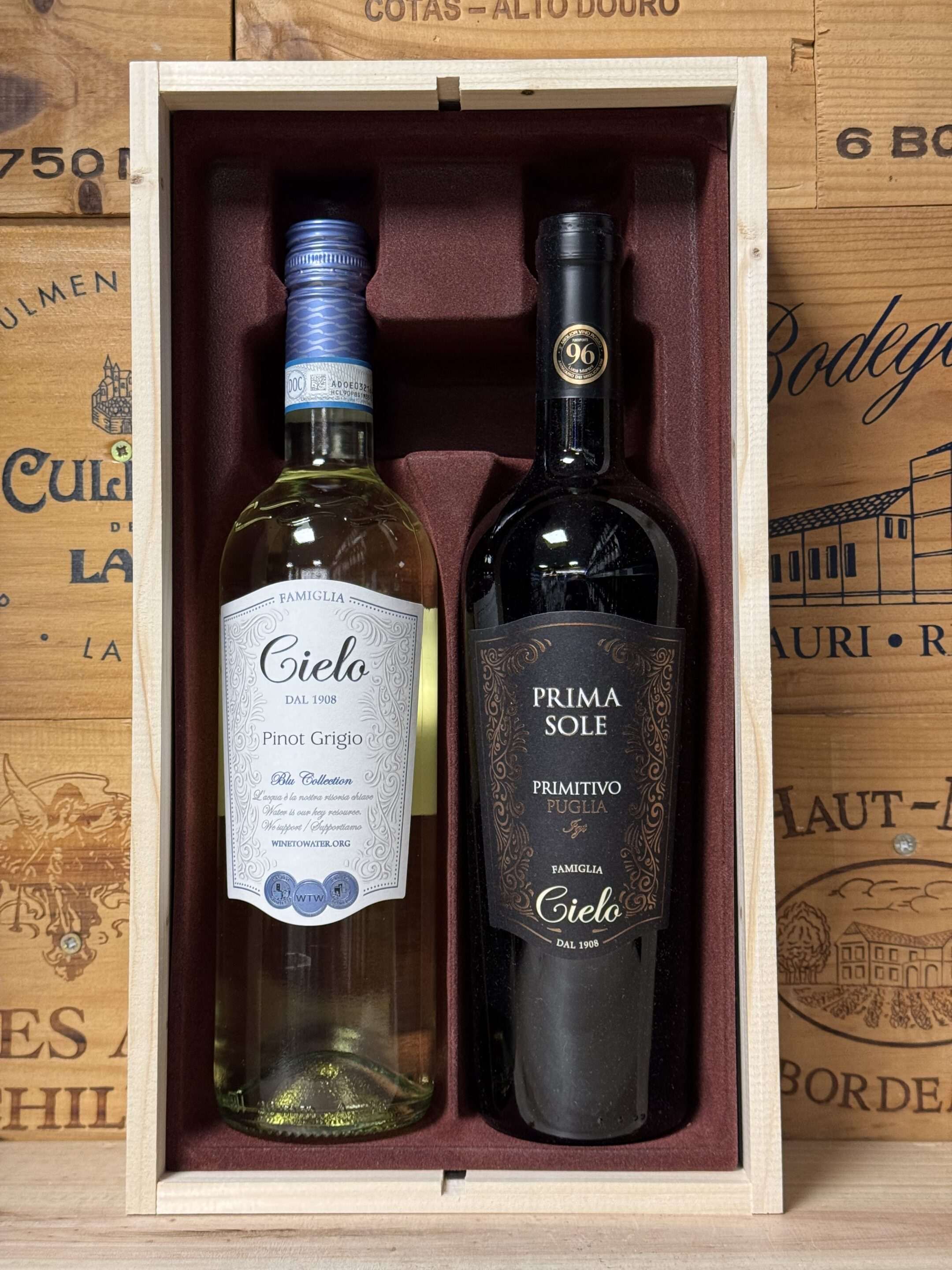 2 vaks houten wijnkist met Cielo Pinot Grigio en Primitivo – luxe Italiaanse wijnset van Slijterij Wijnhuis van den Bos.