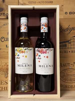 Luxe 2 vaks houten kist met Finca Milena Rood en Wit – elegante Spaanse wijn geschenkverpakking ideaal als cadeau of relatiegeschenk.