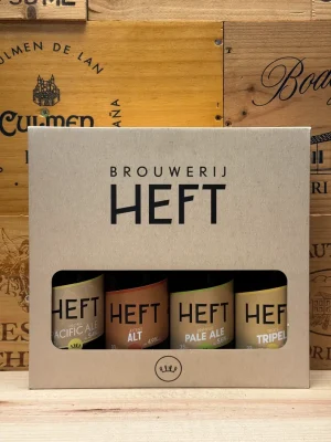 Brouwerij Heft geschenkverpakking met vier bieren – Alt, Pacific Ale, Pale Ale en Tripel – inclusief glas, een stijlvol ambachtelijk biercadeau.