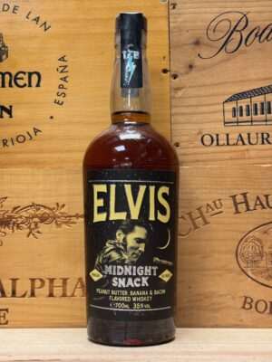 Fles Elvis Midnight Snack Whiskey met pindakaas-, banaan- en baconaroma’s, in retro-stijl design – een unieke en zoete flavored whiskey.