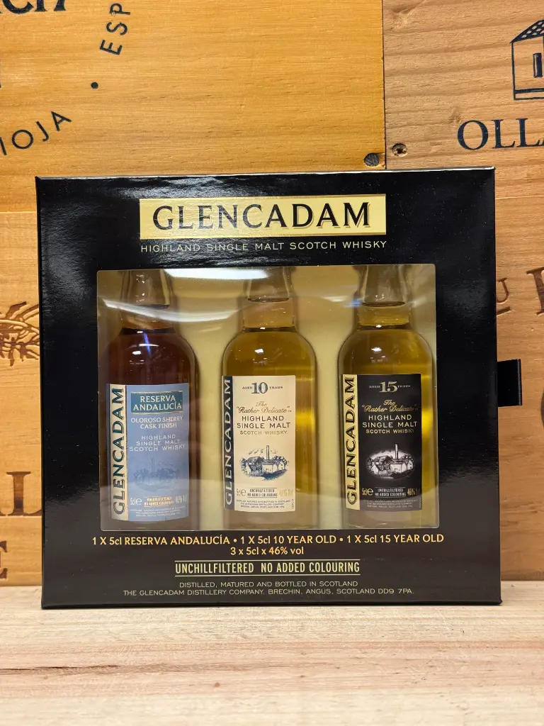 Glencadam giftpack met 3x5cl – Reserva Andalucía, 10 Year Old en 15 Year Old in luxe doos. Highland whiskyset, ideaal als cadeau of relatiegeschenk.