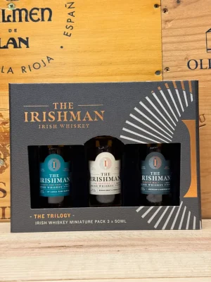 The Irishman whiskey giftpack met 3x5cl – Caribbean Cask Finish, The Harvest en Single Malt in luxe verpakking, ideaal als cadeau of relatiegeschenk.