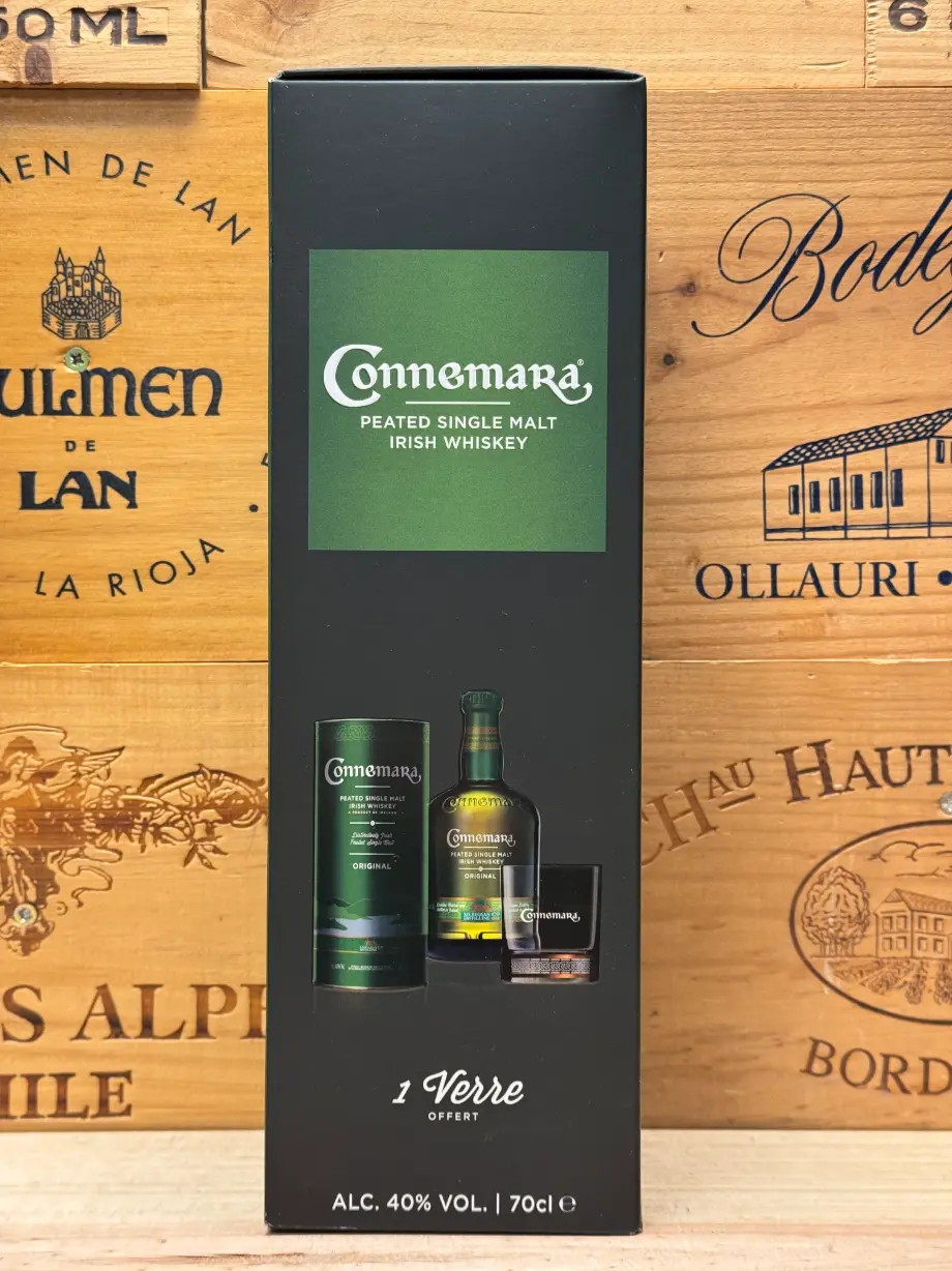 Connemara Peated Irish Whiskey geschenkverpakking met glas – turfgerookte Ierse single malt in luxe doos, ideaal als cadeau of relatiegeschenk.