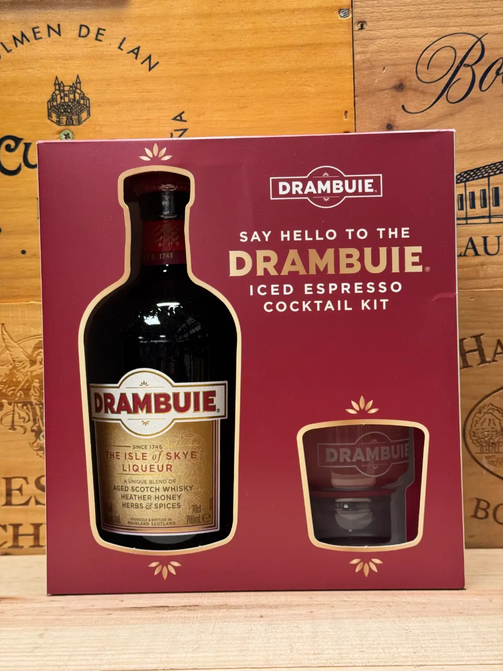 Drambuie geschenkverpakking met een fles Drambuie en luxe glas in stijlvolle doos.