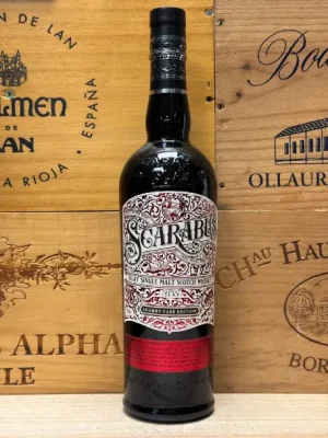 Scarabus Sherry Cask Edition Islay single malt whisky in donkere fles met krachtige rokerige uitstraling.