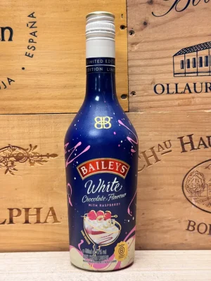 Fles Baileys White Chocolate Flavour with Raspberry romige likeur met witte chocolade en framboos.