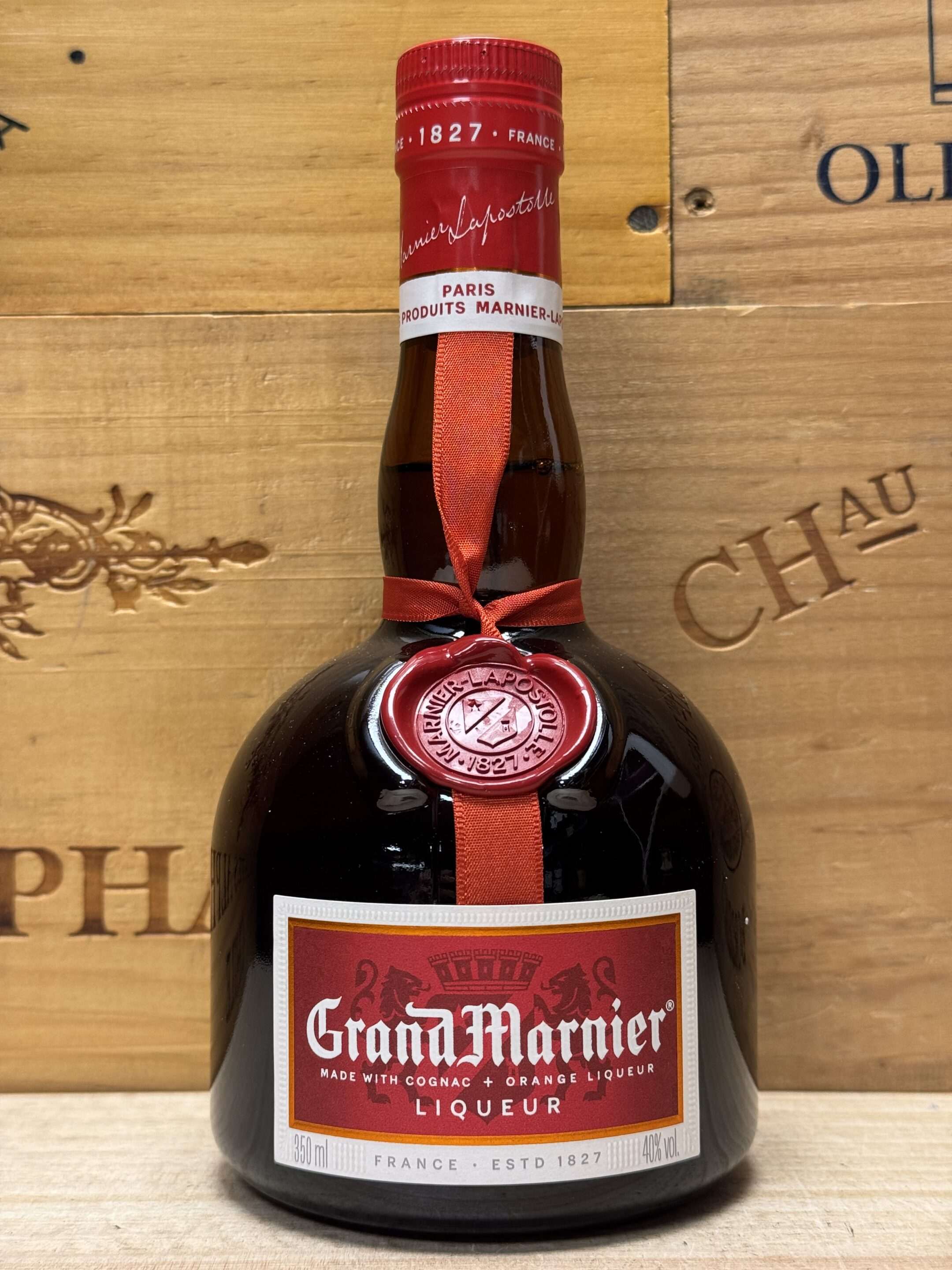Fles Grand Marnier Rouge klassieke Franse sinaasappellikeur.