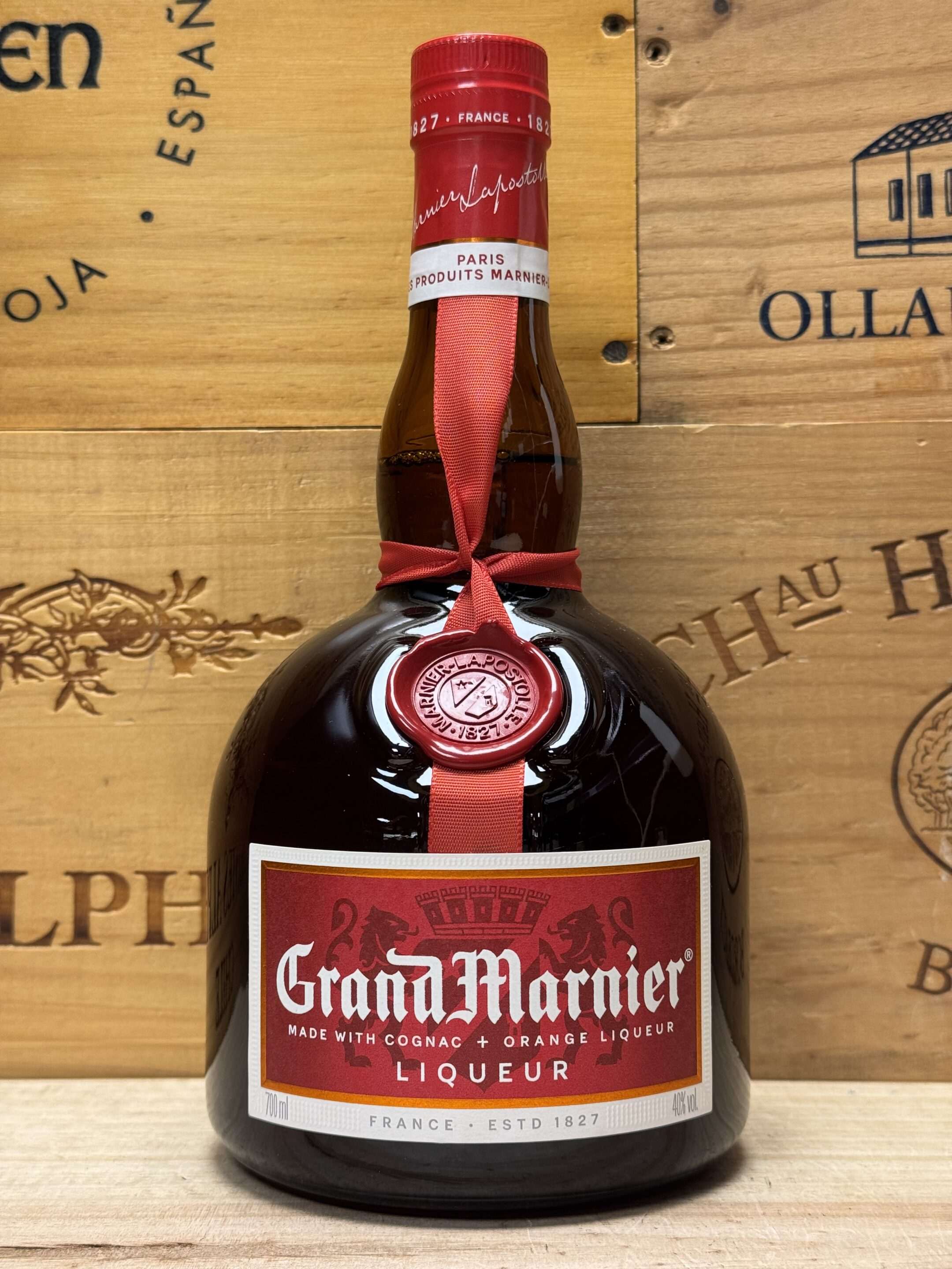Fles Grand Marnier Rouge klassieke Franse sinaasappellikeur.