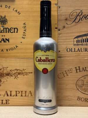 Fles Caballero Spiced Orange Likeur kruidige sinaasappellikeur.