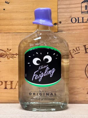 Fles Kleiner Feigling partyshot met herkenbaar etiket en vijgensmaak.
