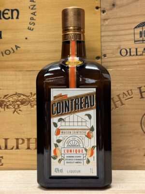 Fles Cointreau klassieke Franse sinaasappellikeur.