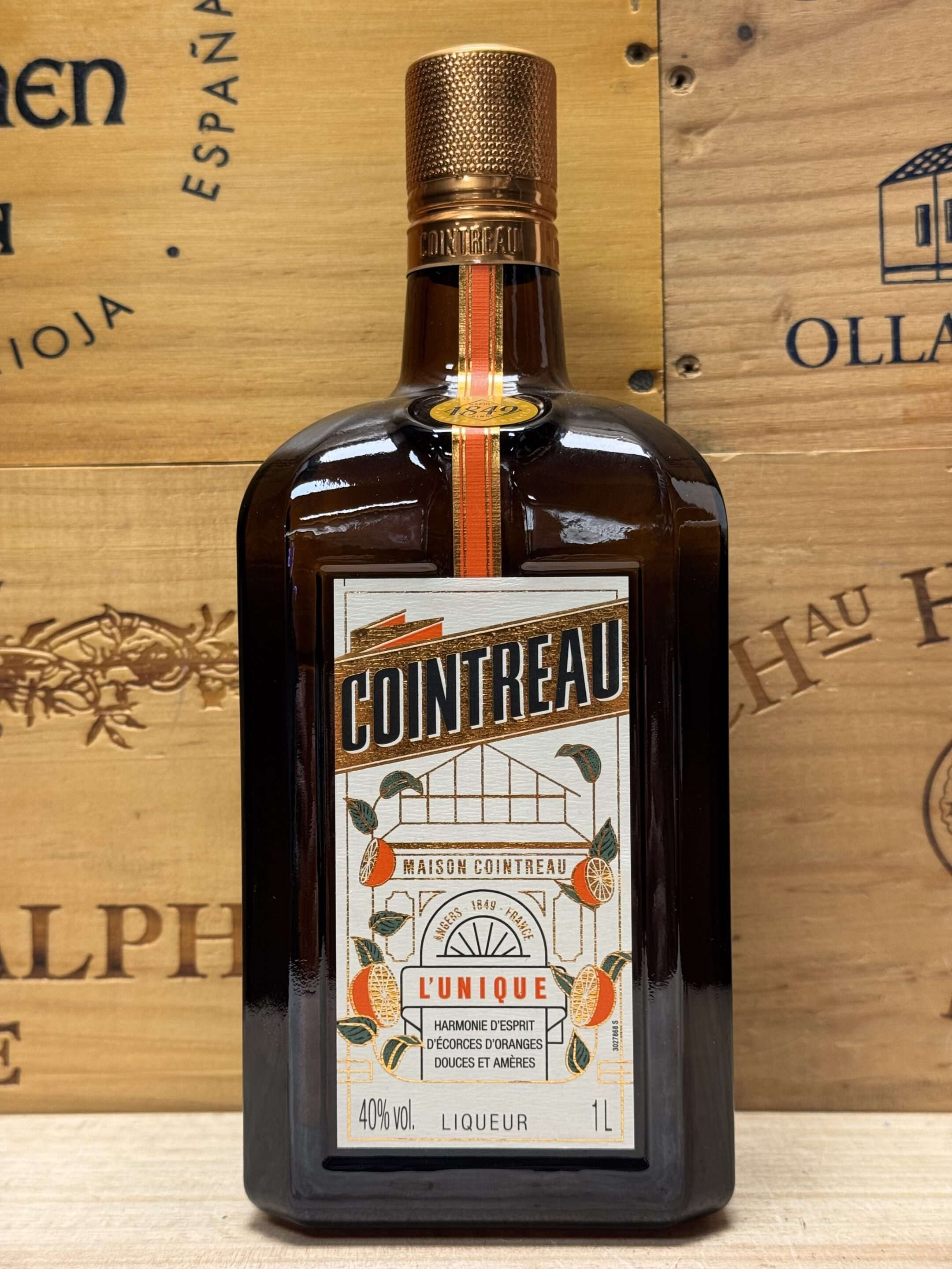 Fles Cointreau klassieke Franse sinaasappellikeur.