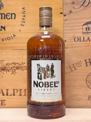 Fles Nobeltje traditionele Nederlandse likeur uit Ameland.