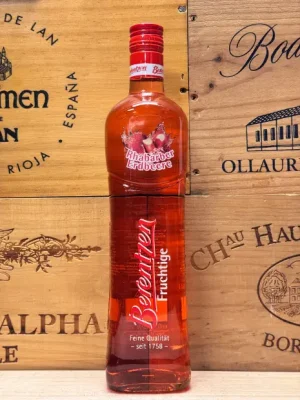 Fles Berentzen Rhabarber Erdbeere fruitlikeur met rabarber en aardbei.