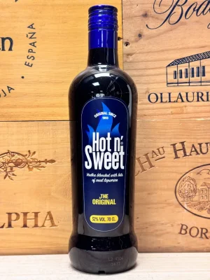 Fles Hot n’ Sweet Deense drop-likeur met salmiak en hete rode peper.