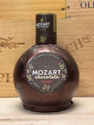 Fles Mozart Chocolate Dark intense pure chocoladelikeur.