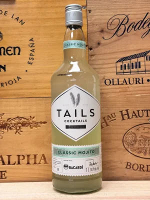 Fles Tails Cocktails Professional Classic Mojito ready to serve cocktail met munt en limoen.