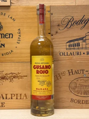 Cusano Rojo Mezcal with worm